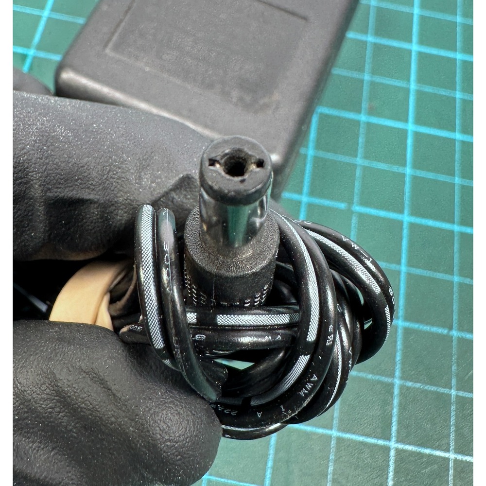 Sennheiser WW120300-1DN AC Adapter 12VDC 300mA Power Supply NT 2-1 120 - Picture 4 of 5